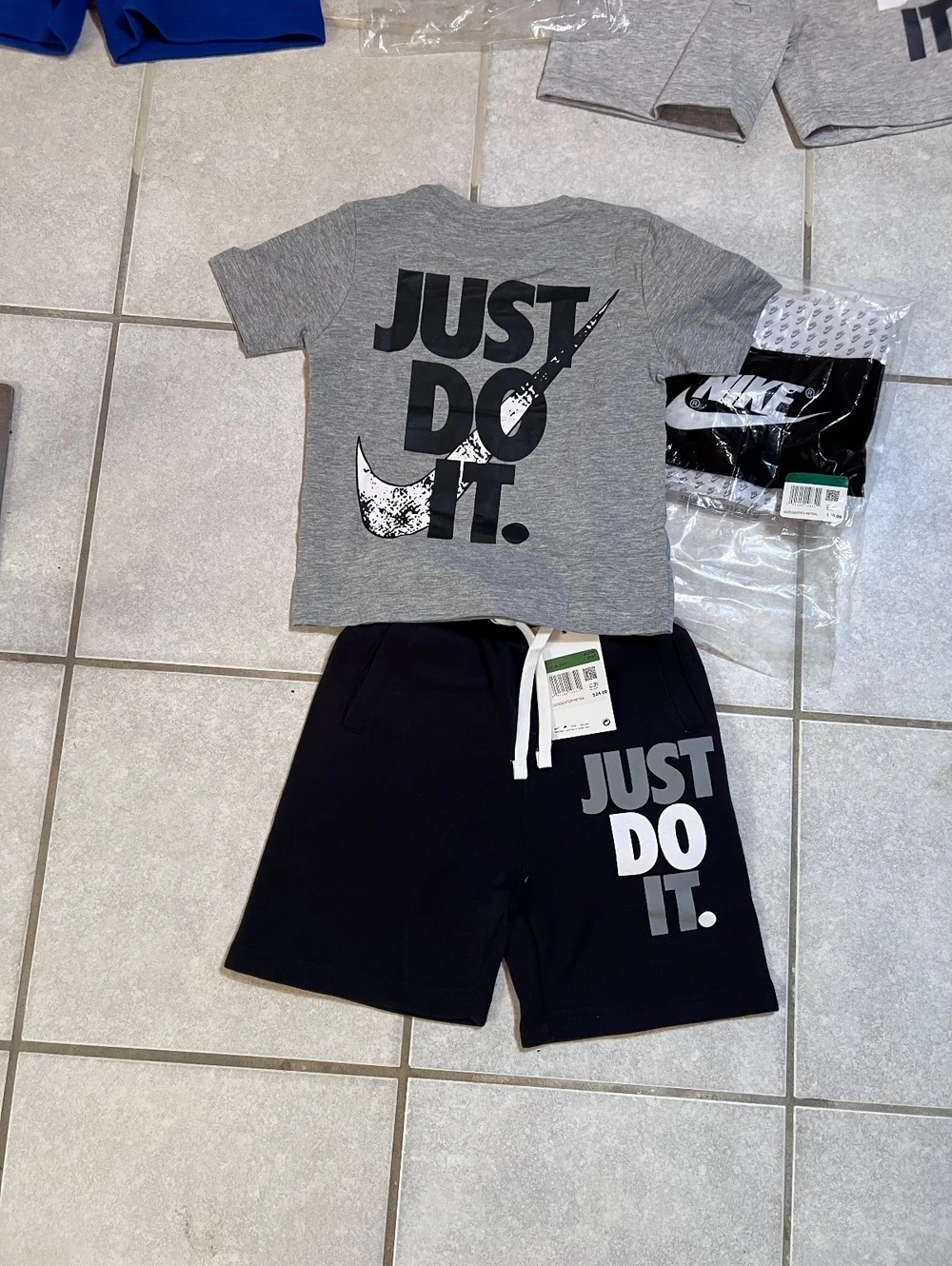 Kids Nike short/shirt set youth large 11/12T